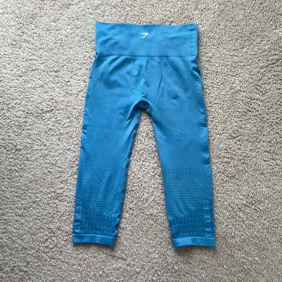 Gymshark Pants - Gymshark seamless capri leggings! Medium!